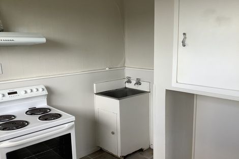 Photo of property in 8 Anzac Parade, Hamilton Central, Hamilton, 3204