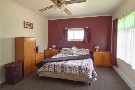 Photo of property in 24 Farmer Street, Te Aroha, 3320