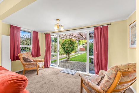 Photo of property in 34 Dunedin Street, Redwood, Christchurch, 8051