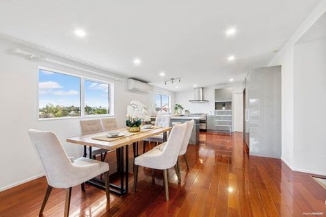 Photo of property in 65 Zara Court, Windsor Park, Auckland, 0632