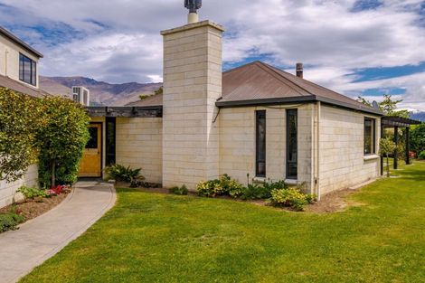 Photo of property in 8 Cherry Court, Wanaka, 9305