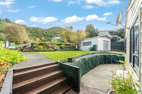 Photo of property in 57 Hartford Crescent, Totara Park, Upper Hutt, 5018