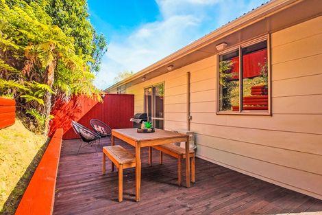 Photo of property in 22b Hillside Drive, Maoribank, Upper Hutt, 5018