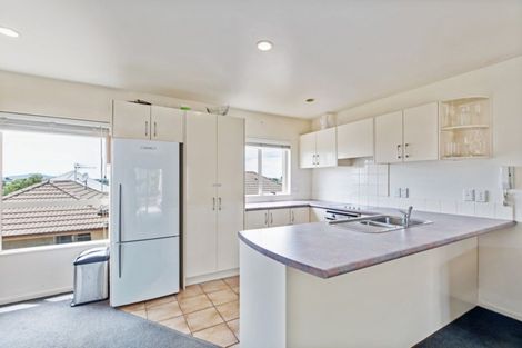 Photo of property in 3/57 Gladstone Road, Northcote, Auckland, 0627