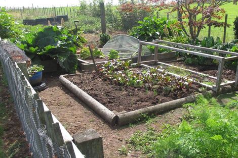 Photo of property in 116 Clifford Road, Eltham, 4322