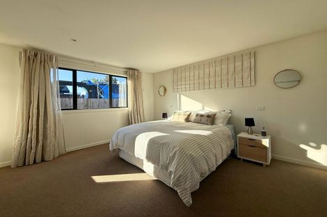 Photo of property in 8 Warbler Lane, Albert Town, Wanaka, 9305