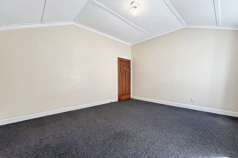 Photo of property in 17 Hankey Street, Mount Cook, Wellington, 6011