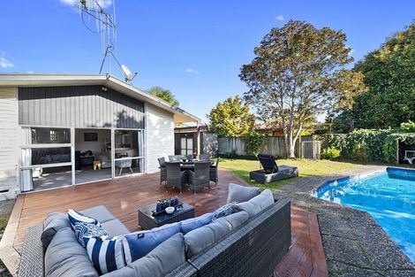 Photo of property in 186 Sandwich Road, St Andrews, Hamilton, 3200