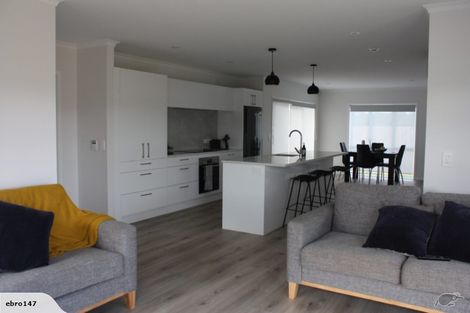 Photo of property in 29 Sapwood Crescent, Takanini, 2110