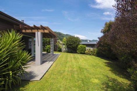 Photo of property in 24 Glentui Place, Waikawa, Picton, 7220