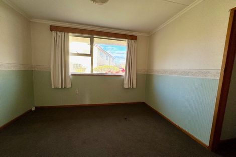 Photo of property in 12 Cambridge Street, Balclutha, 9230