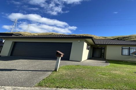Photo of property in 13 Yarnbrook Grove, Churton Park, Wellington, 6037