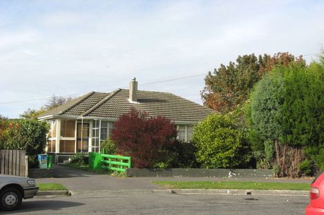 Photo of property in 7 Cone Place, Northcote, Christchurch, 8052