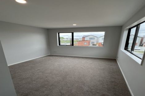 Photo of property in 3 Combat Street, Papakura, 2110