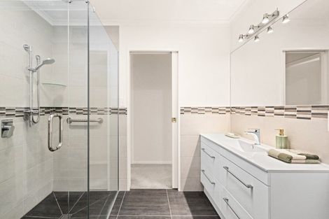 Photo of property in 122 Kopanga Heights Lane, Havelock North, 4130