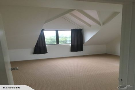 Photo of property in 8 Claret Place, Henderson, Auckland, 0612