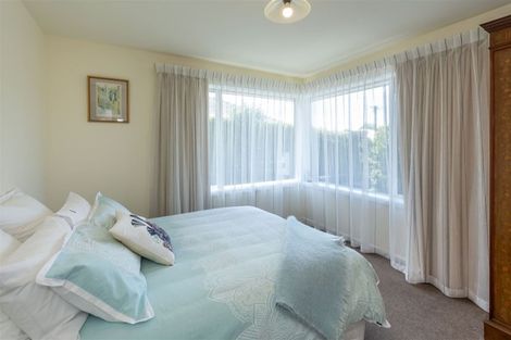Photo of property in 11 Walnut Avenue, Strowan, Christchurch, 8052