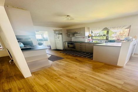 Photo of property in 170 Carnoustie Drive, Wattle Downs, Auckland, 2103