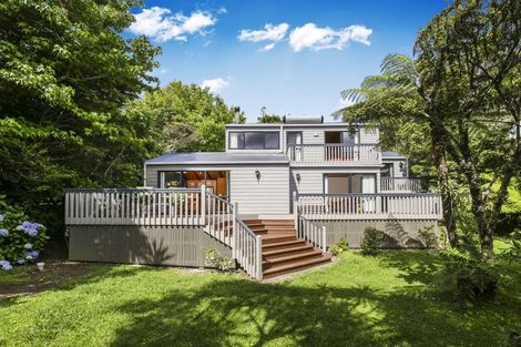 Photo of property in 39 Turanga Road, Henderson Valley, Auckland, 0612