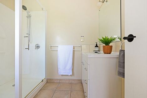 Photo of property in 16 Airini Road, Waimarama, Havelock North, 4294