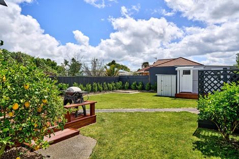 Photo of property in 1 Malone Road, Waterloo, Lower Hutt, 5011