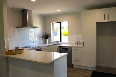 Photo of property in Regency Park, 33/3a Brent Road, Owhata, Rotorua, 3010