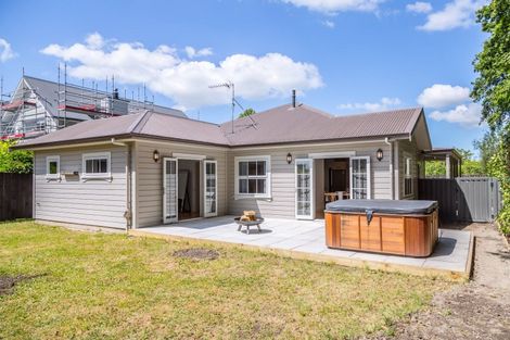 Photo of property in 17b Wood Street, Greytown, 5712