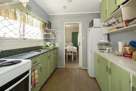 Photo of property in 2/81 West Coast Road, Glen Eden, Auckland, 0602