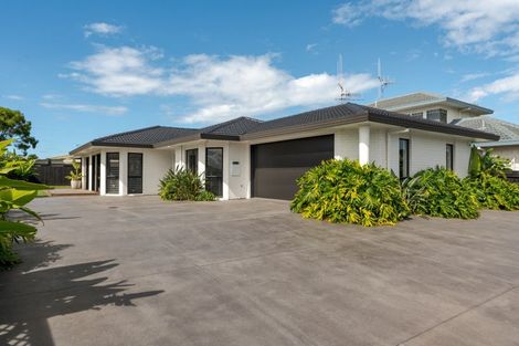 Photo of property in 10 Oleander Lane, Mount Maunganui, 3116