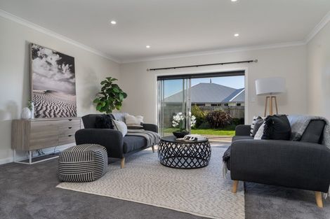 Photo of property in 15 Mcdonald Way, Lansdowne, Masterton, 5810