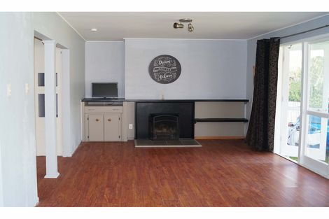 Photo of property in 3 Huia Street, Waiuku, 2123