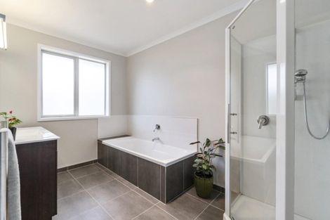 Photo of property in 16 The Landing, Riverhead, 0820