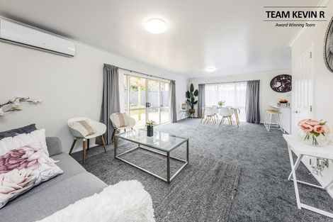 Photo of property in 5 Reyland Close, Weymouth, Auckland, 2103