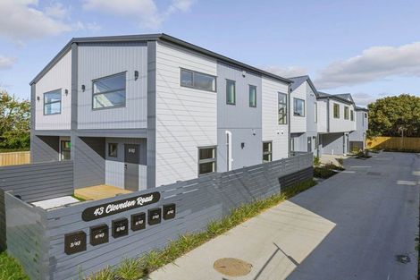 Photo of property in 2/43 Clevedon Road, Papakura, 2110
