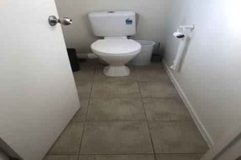 Photo of property in 37 Churchill Road, Cockle Bay, Auckland, 2014