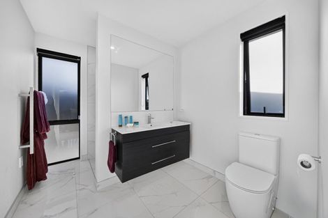 Photo of property in 39 Croydon Street, Woodend, 7610