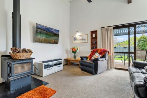 Photo of property in 55 Dunlop Road, Te Puke, 3119