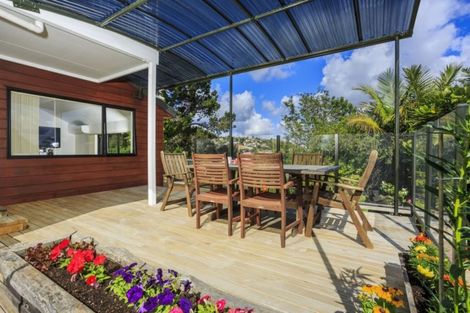 Photo of property in 61 Calypso Way, Unsworth Heights, Auckland, 0632