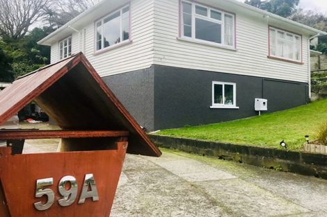 Photo of property in 59a Seaview Road, Marfell, New Plymouth, 4310