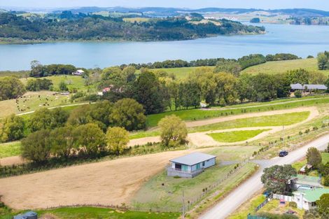 Photo of property in 129 Petley Road, Paparoa, 0571