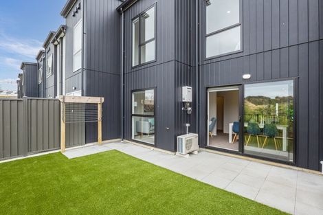 Photo of property in 40 Koreke Close, Kenepuru, Porirua, 5022