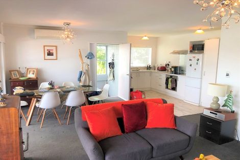 Photo of property in 6/66 Victoria Road, Devonport, Auckland, 0624