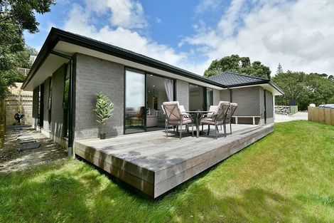 Photo of property in 35 St James Avenue, Helensville, 0800