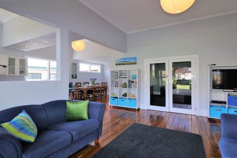 Photo of property in 16 King Street, Carterton, 5713