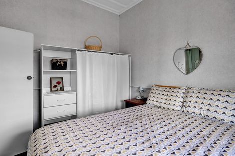 Photo of property in 10 Lincoln Street, Patea, 4520