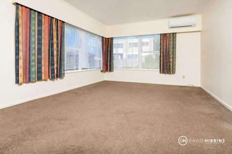 Photo of property in 2/18 Anne Road, Hillcrest, Auckland, 0627