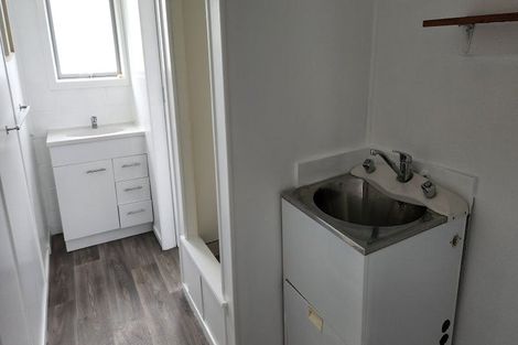 Photo of property in 2/16 Thames Street, Claudelands, Hamilton, 3214