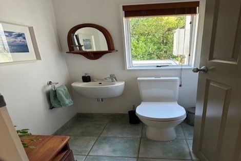 Photo of property in 1a Tui Crescent, Waikanae, 5036