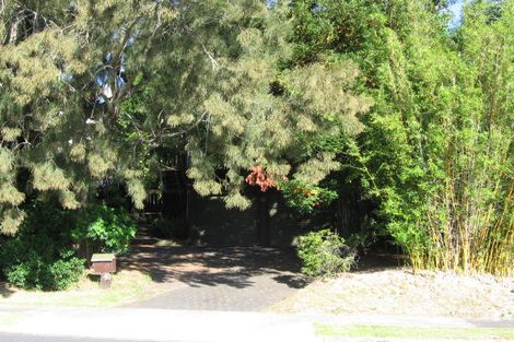 Photo of property in 13 Oaktree Avenue, Browns Bay, Auckland, 0630