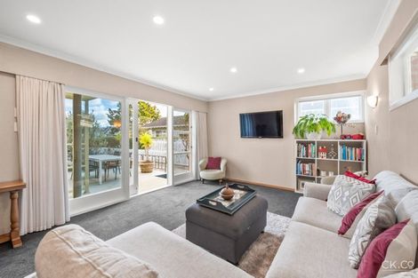 Photo of property in 4 Lockett Street, Waterloo, Lower Hutt, 5011